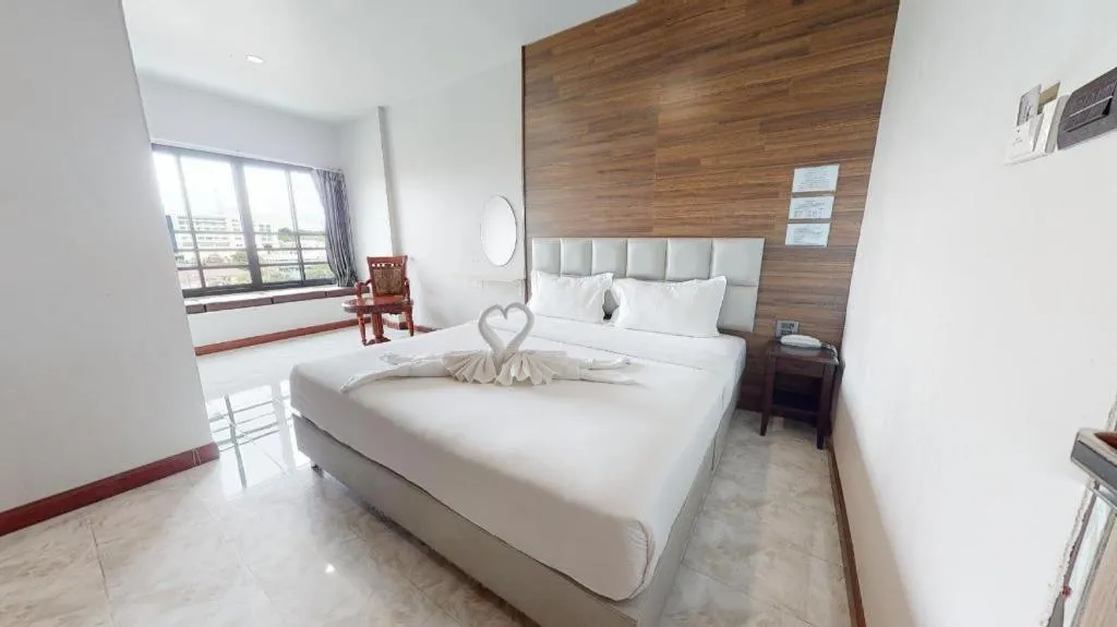 Bed in CHANTHABURI CENTER