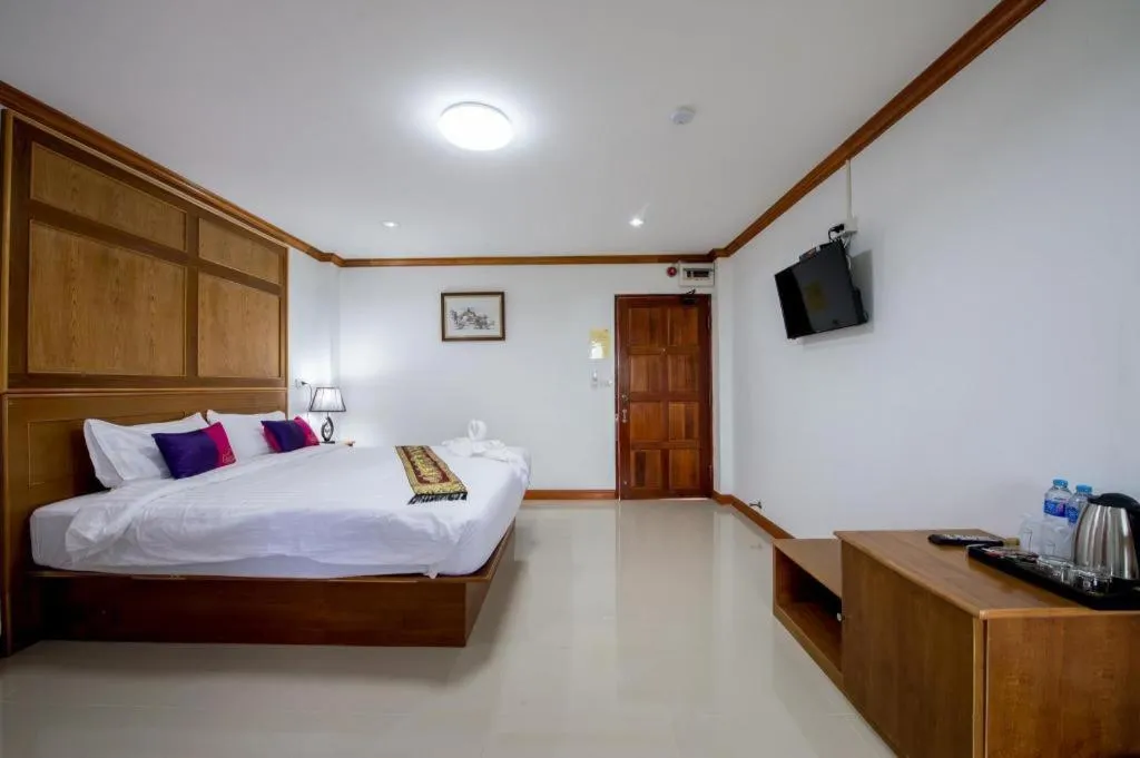 Bed in Thatphanom View Hotel Nakhon