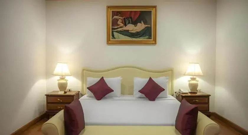 Bed in Lido Beach Hotel Bed in Lido Beach Hotel