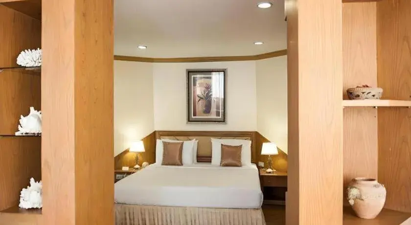 Bed in Lido Beach Hotel Bed in Lido Beach Hotel