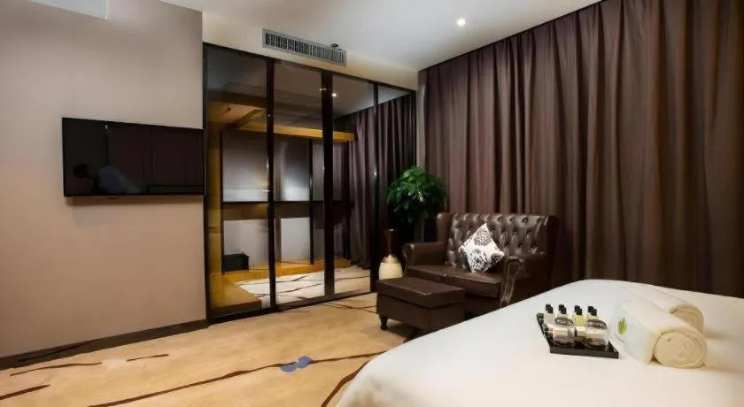 Bed in Lotus Blu Hotel