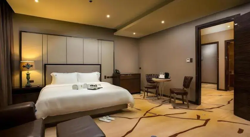 Bed in Lotus Blu Hotel Bed in Lotus Blu Hotel