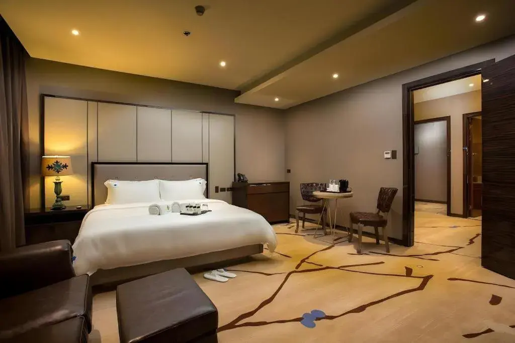 Bed in Lotus Blu Hotel Bed in Lotus Blu Hotel