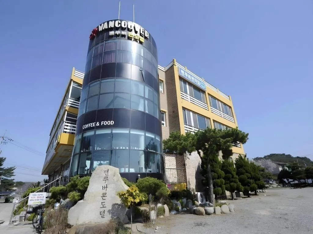 B2 Buriram Boutique and Budget Hotel