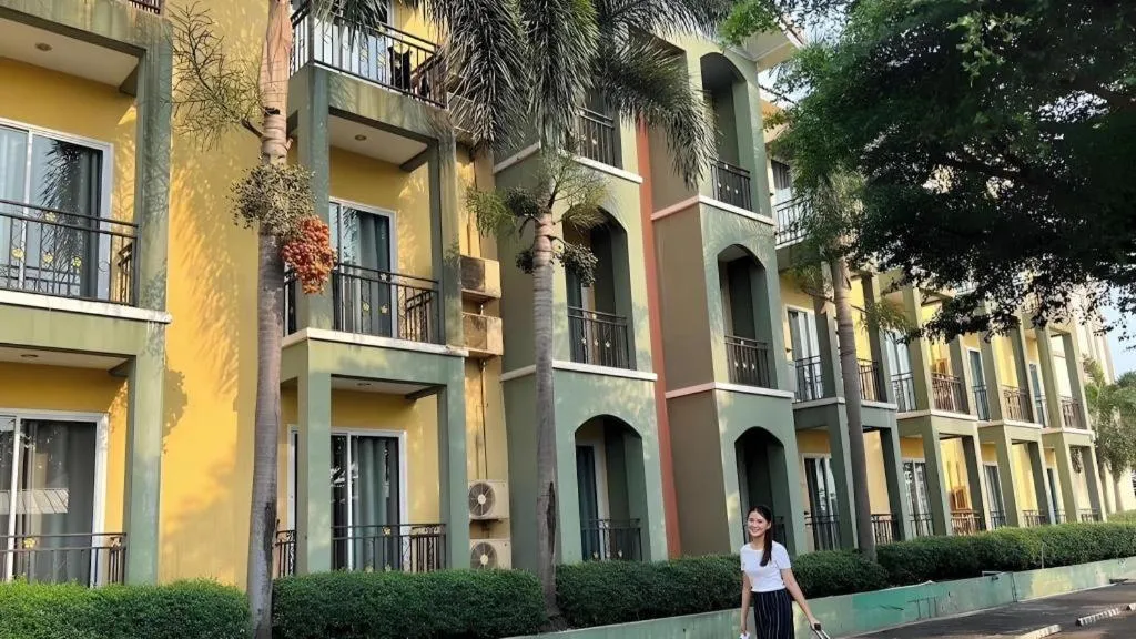 B2 Buriram Boutique and Budget Hotel