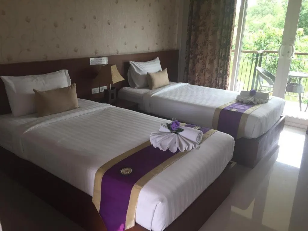 Bed in Tipparika Riverview Hotel
