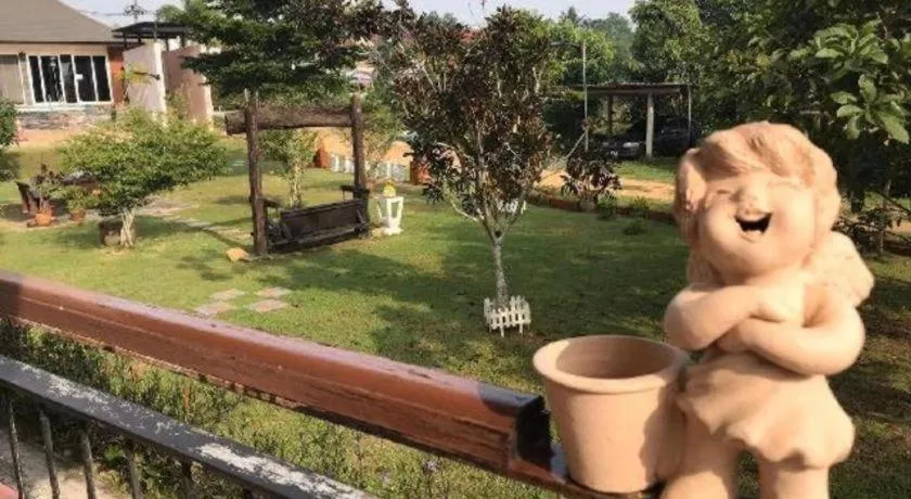 Tipparika Riverview Hotel