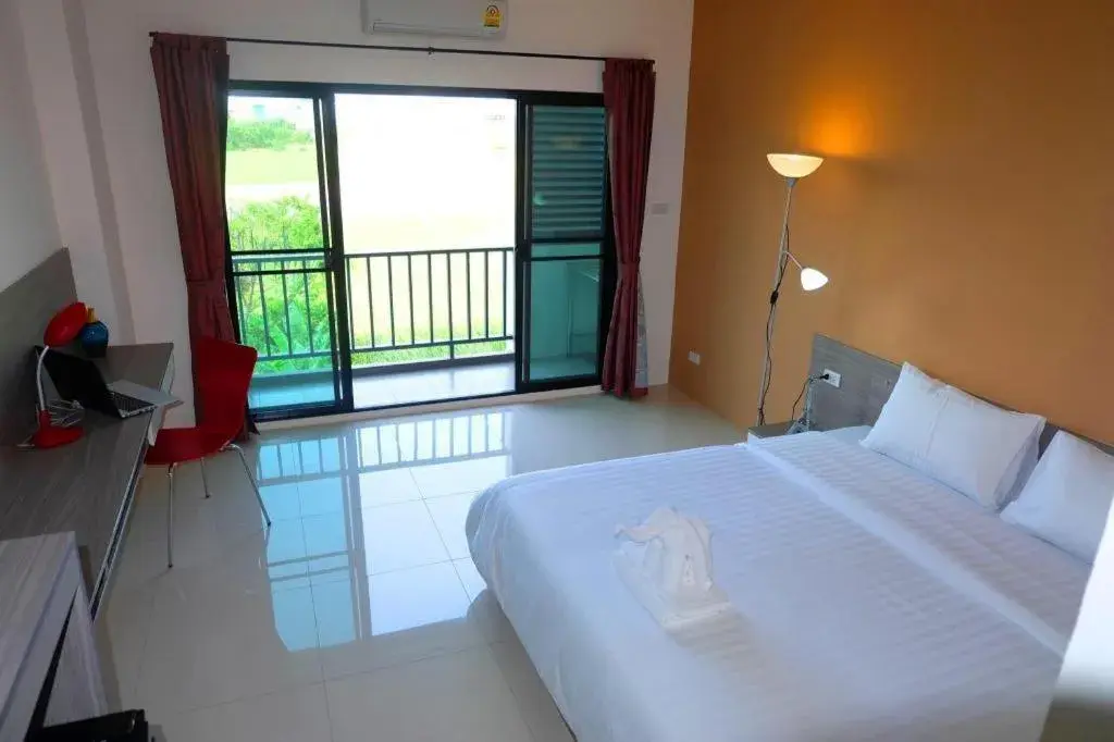 Bed in The Pride Bed in The Pride