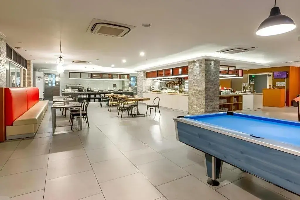 Royal Bay Hotel Makassar Royal Bay Hotel Makassar