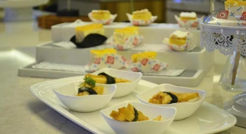 Royal Bay Hotel Makassar