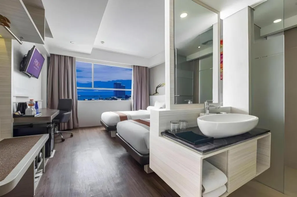 Bed in Royal Bay Hotel Makassar