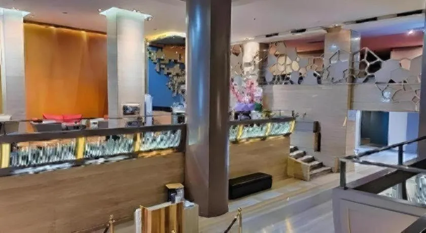 Royal Bay Hotel Makassar