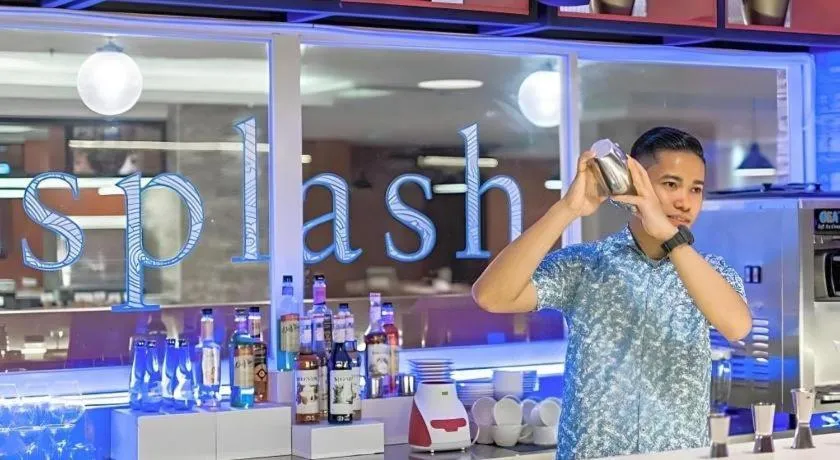 Royal Bay Hotel Makassar