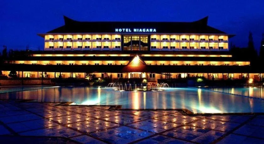 Hotel Niagara Parapat