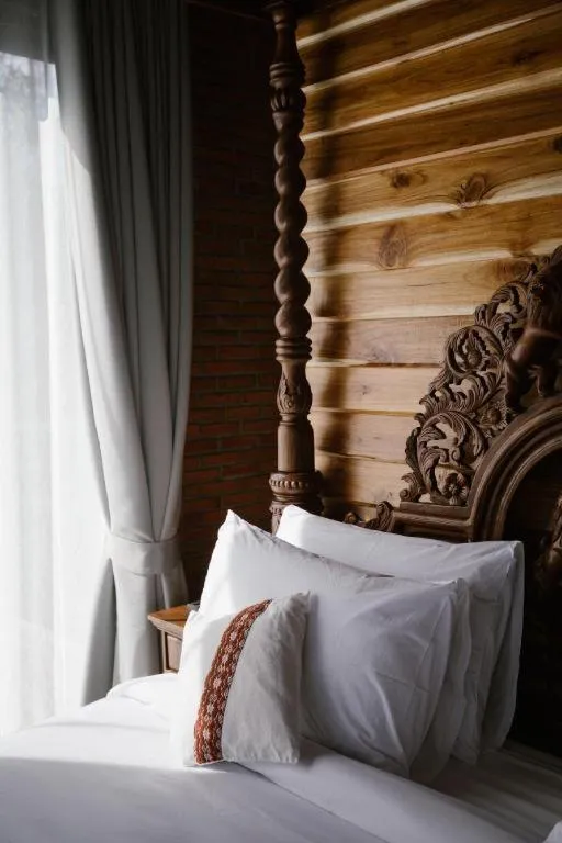 Bed in Cocoa Valley Resort