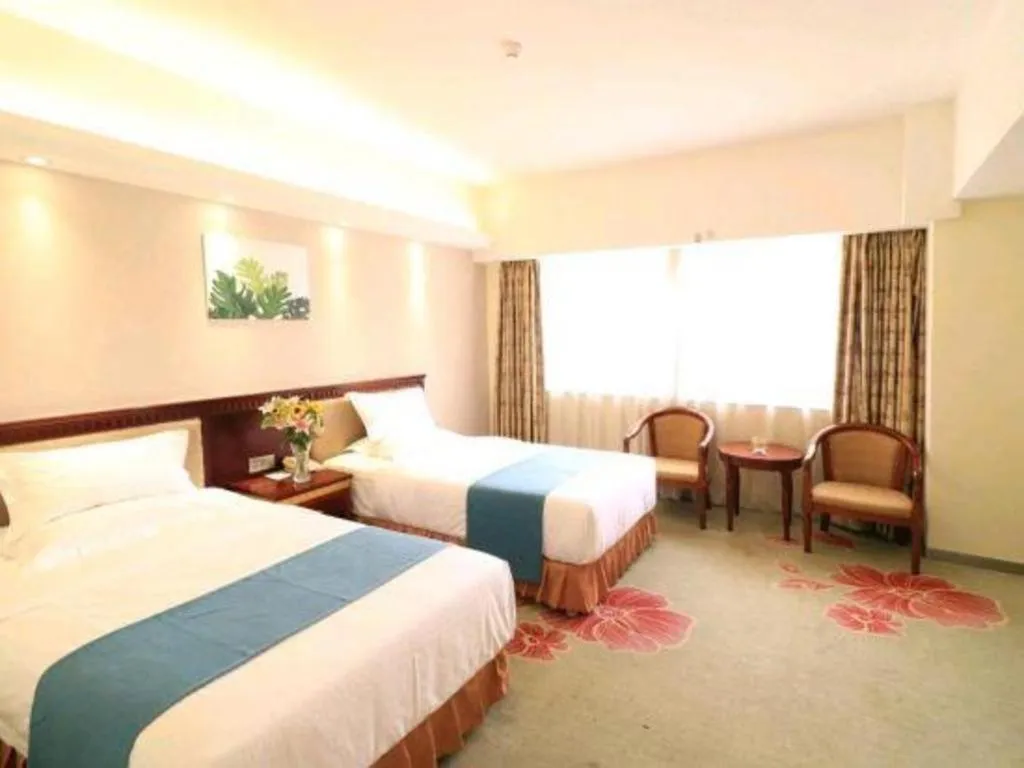 Bed in Gui Feng Hotel