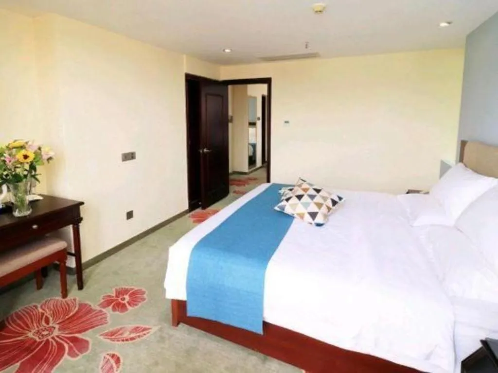 Bed in Gui Feng Hotel