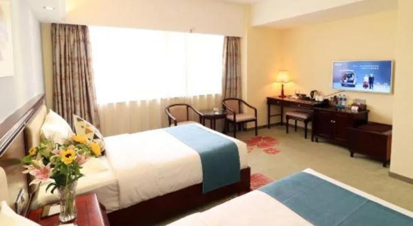 Bed in Gui Feng Hotel