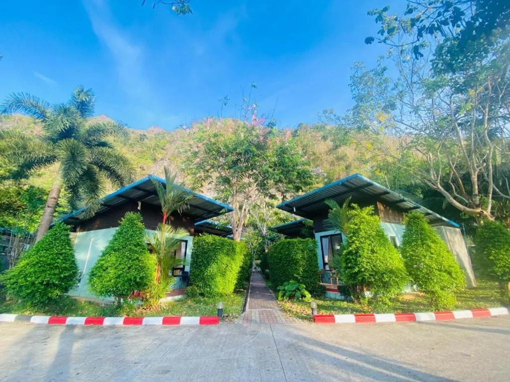 Phuphayot Resort