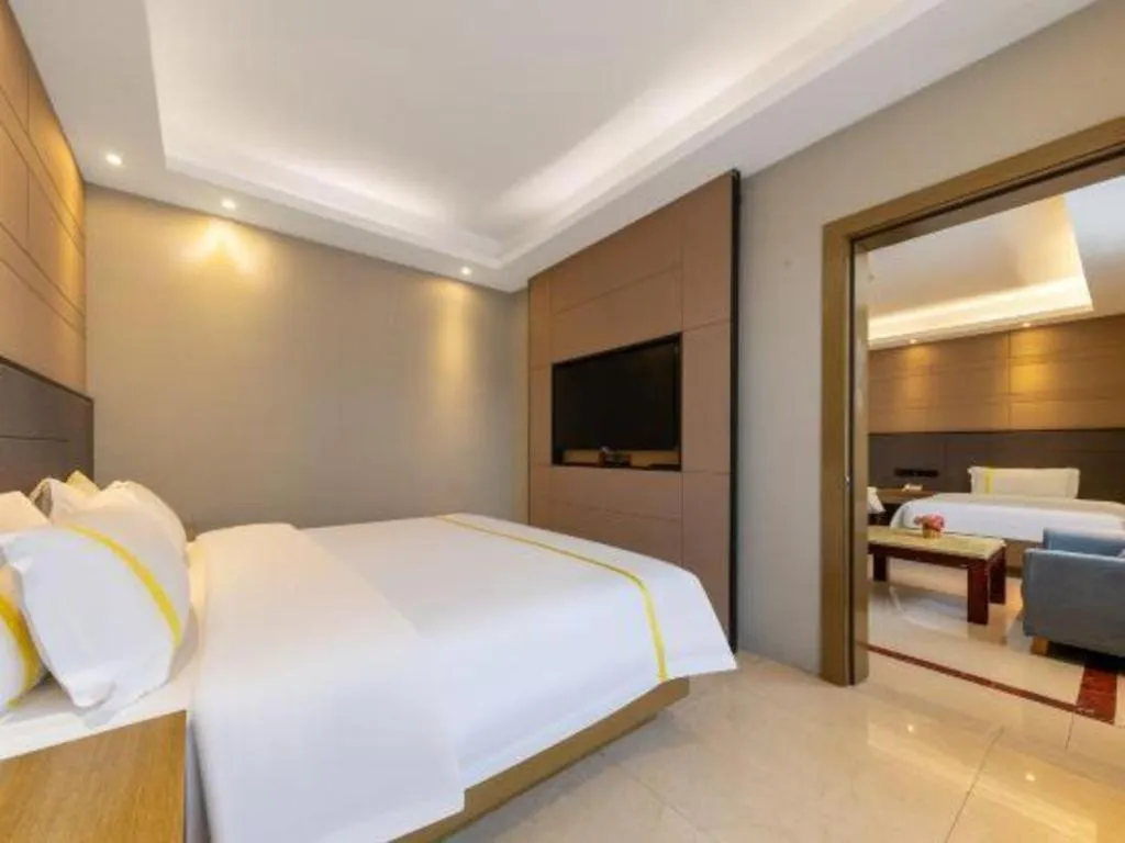 Bed in Mao Hua hotel