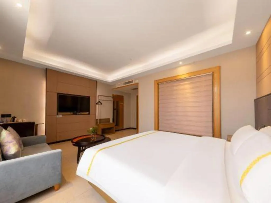 Bed in Mao Hua hotel