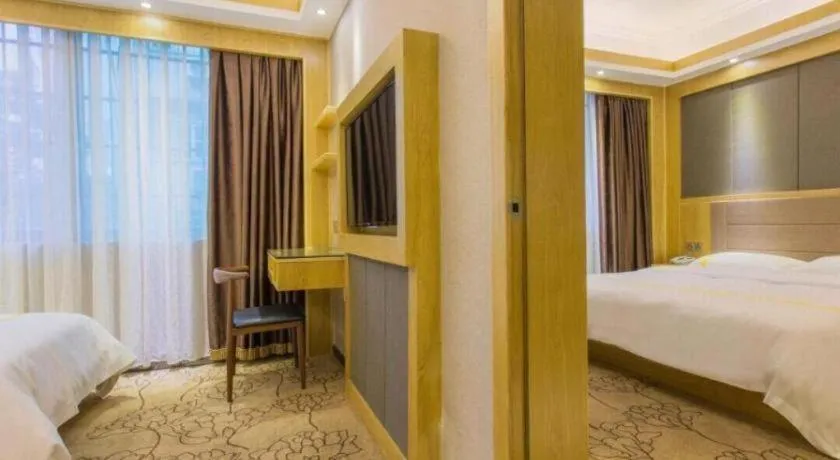 Bed in Mao Hua hotel