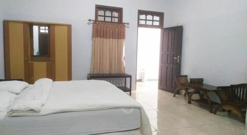 Bed in Avicenna Hotel