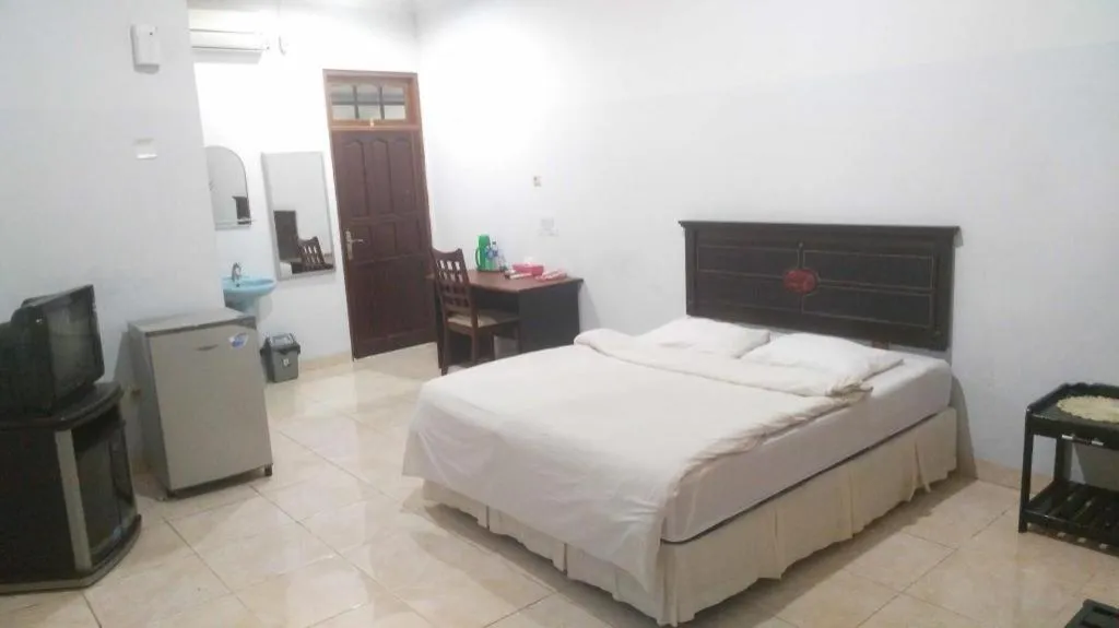 Bed in Avicenna Hotel