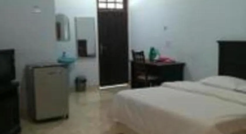 Bed in Avicenna Hotel