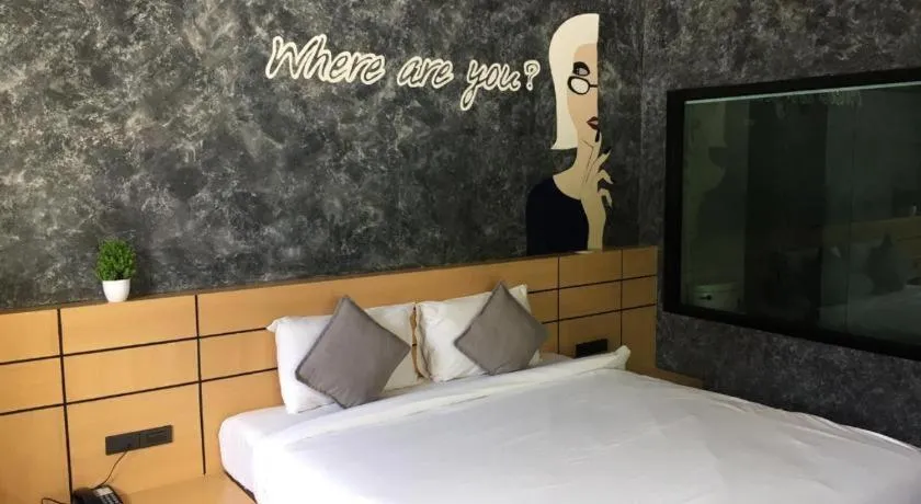 Bed in Hide & Seek Resort Krabi