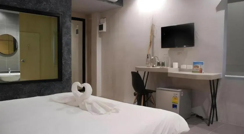 Bed in Hide & Seek Resort Krabi