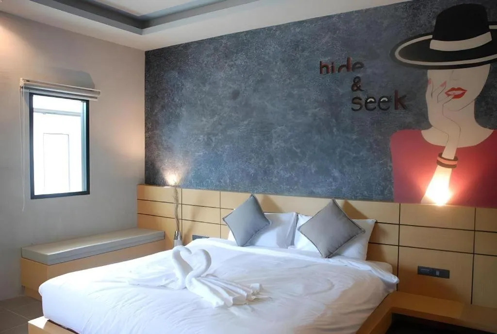 Bed in Hide & Seek Resort Krabi