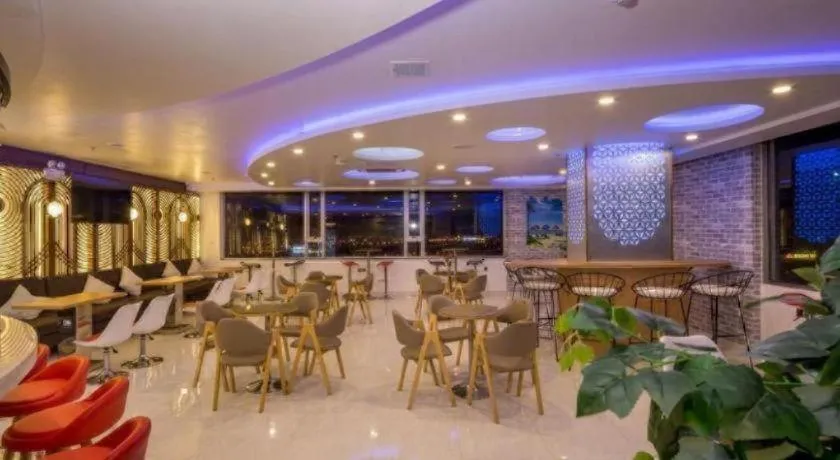 Grand Jeep Hotel Danang