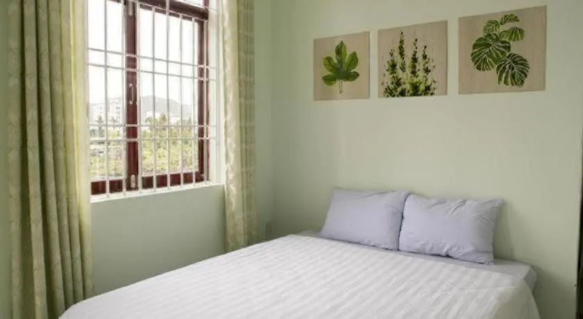 Bed in Birdnests Hotel