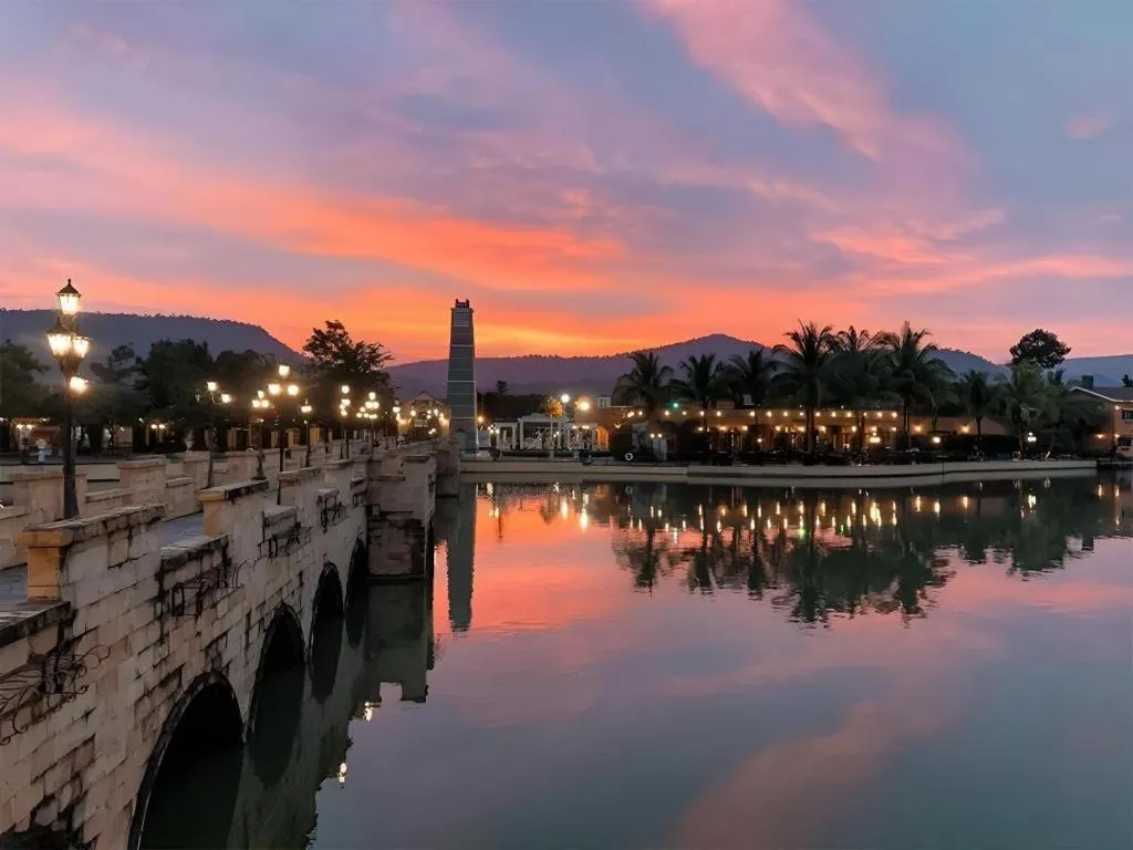 Verona Boutique Hotel - The Verona Co., Ltd