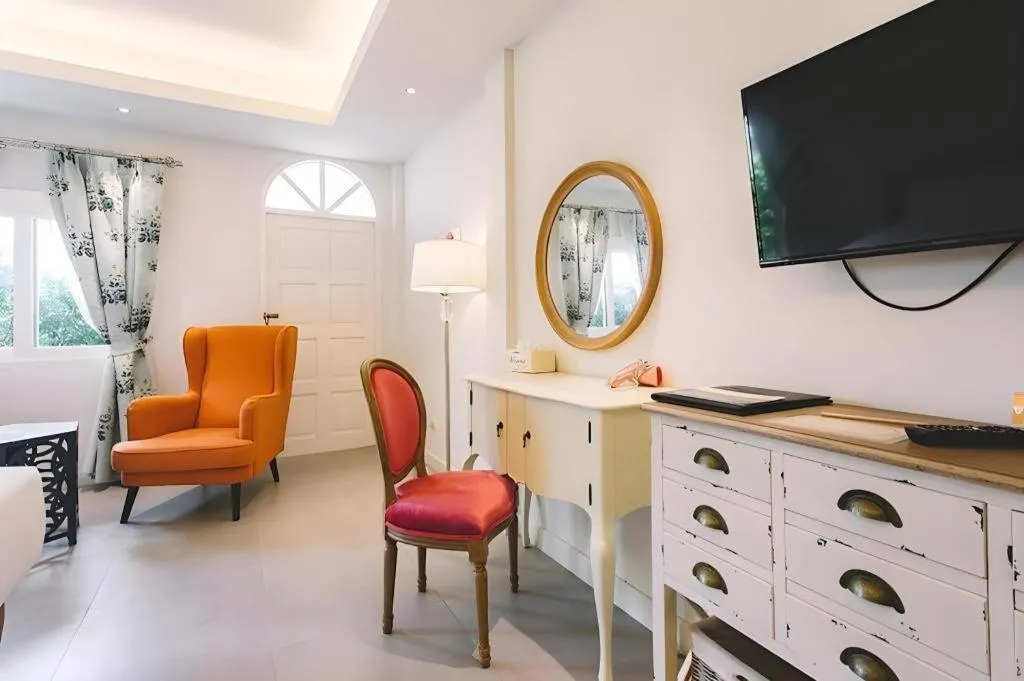 Verona Boutique Hotel - The Verona Co., Ltd