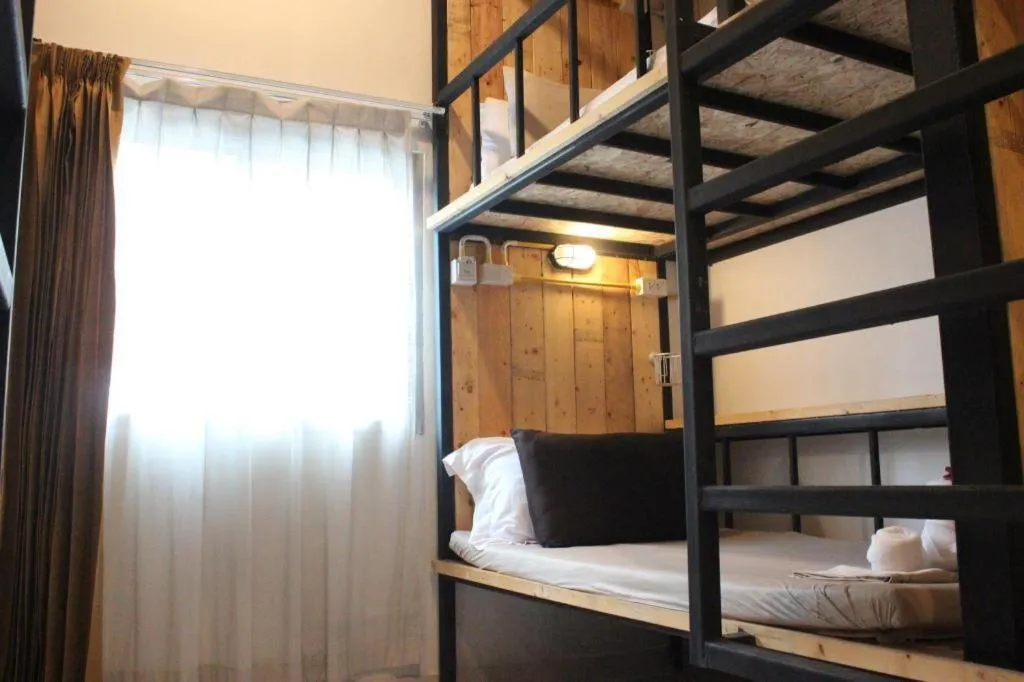 Bed in B&B hostel @Jomtien