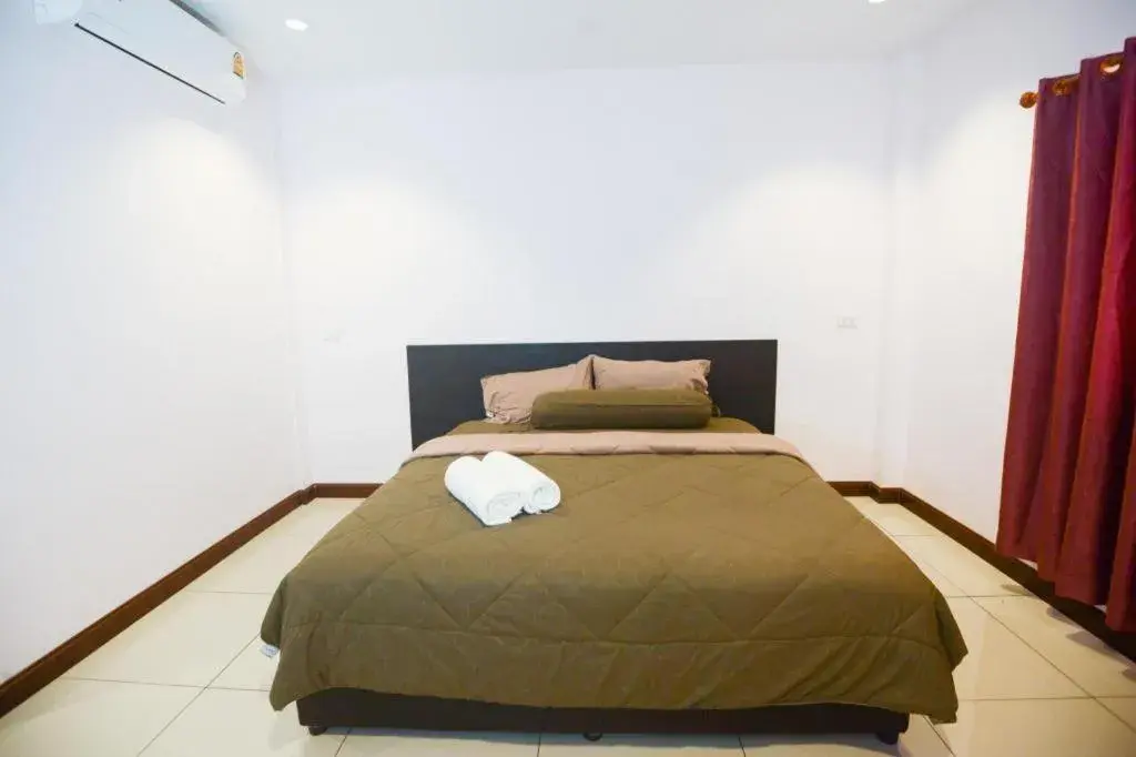 Bed in Nangrong garden home Bed in Nangrong garden home