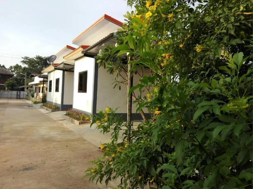 Nangrong garden home