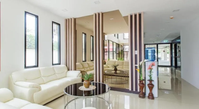 B2 Ubon Premier Hotel