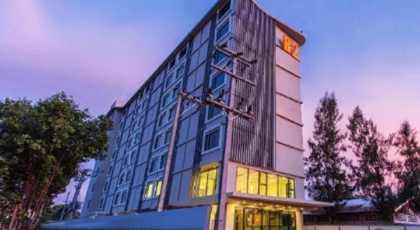 B2 Ubon Premier Hotel