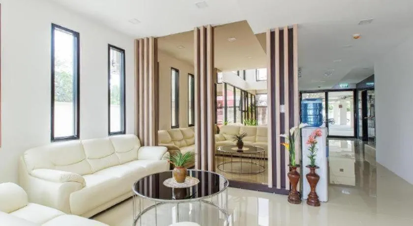 B2 Ubon Premier Hotel