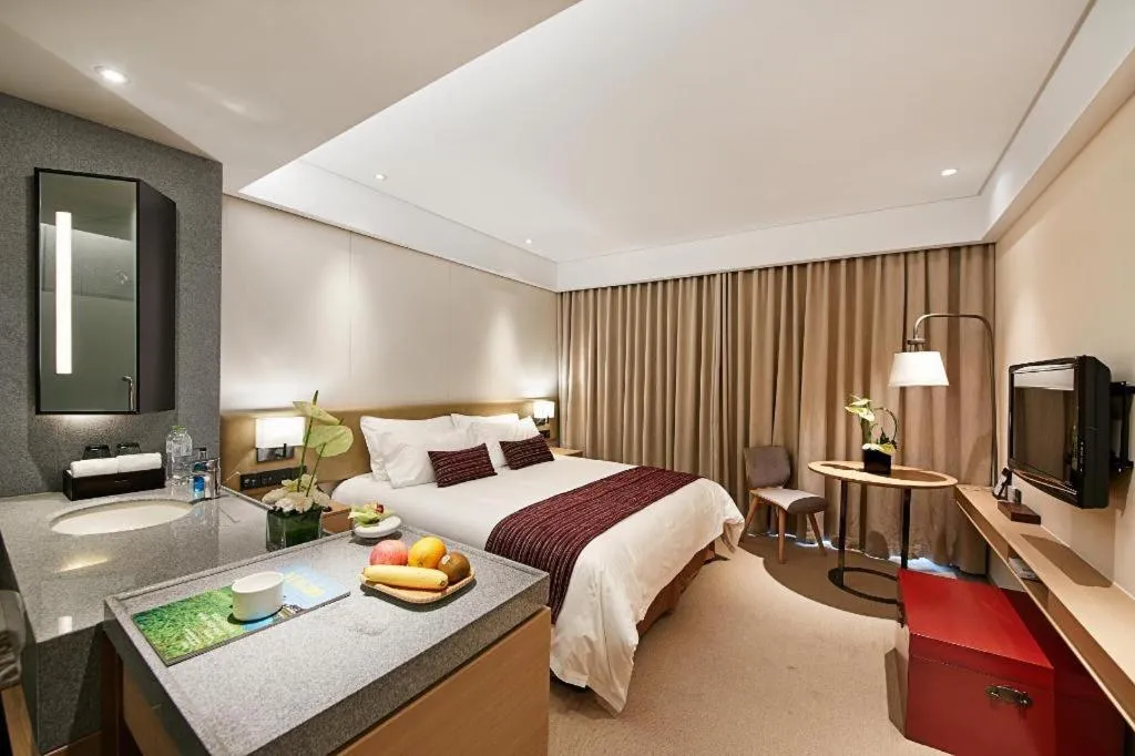 Bed in New Century Kylie Hotel Ningbo