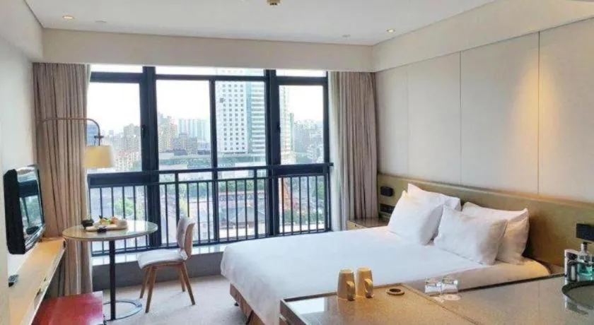 Bed in New Century Kylie Hotel Ningbo