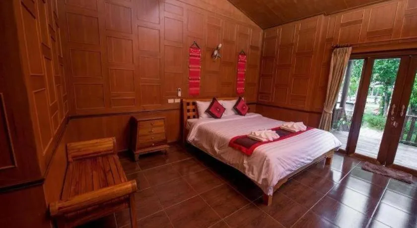 Bed in Baan Baitan Resort
