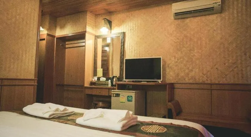 Bed in Baan Baitan Resort