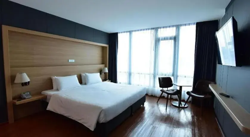 Bed in The Three Hat Yai Bed in The Three Hat Yai