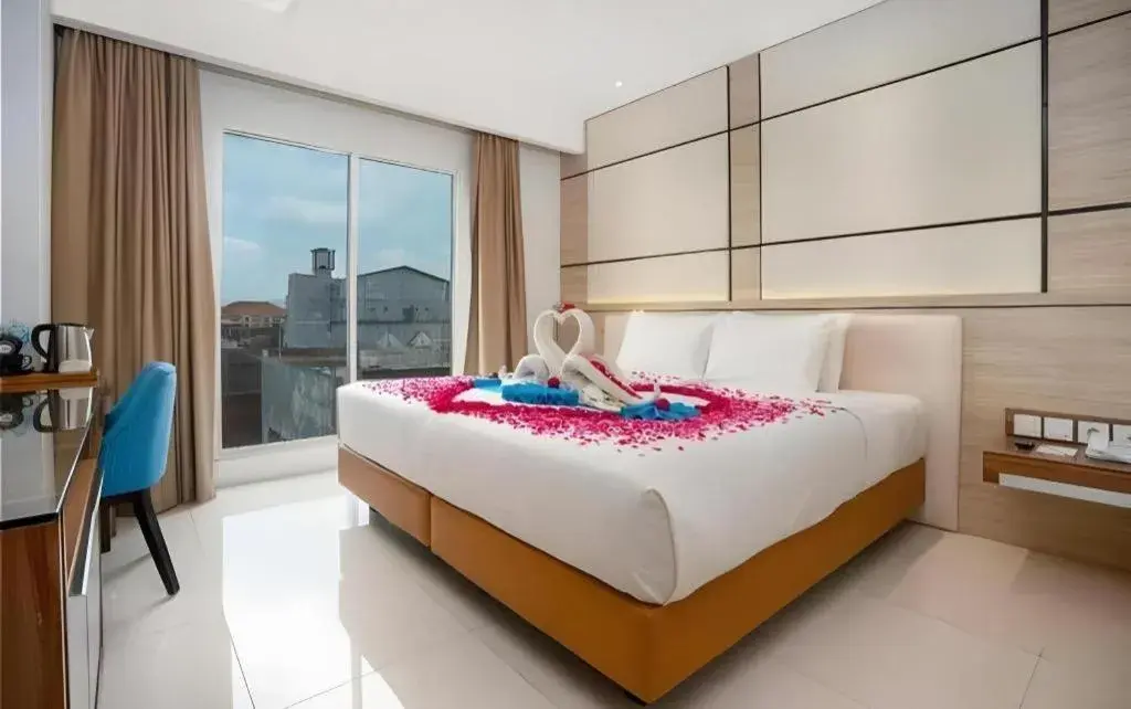 Bed in Java Lotus Hotel Jember Bed in Java Lotus Hotel Jember