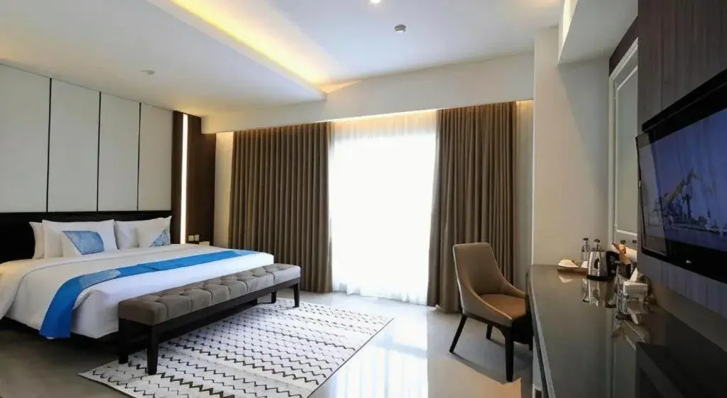 Bed in Java Lotus Hotel Jember Bed in Java Lotus Hotel Jember