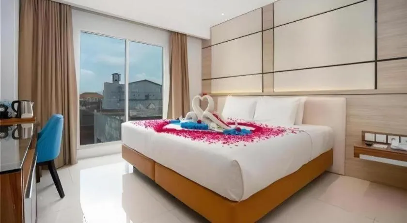 Bed in Java Lotus Hotel Jember